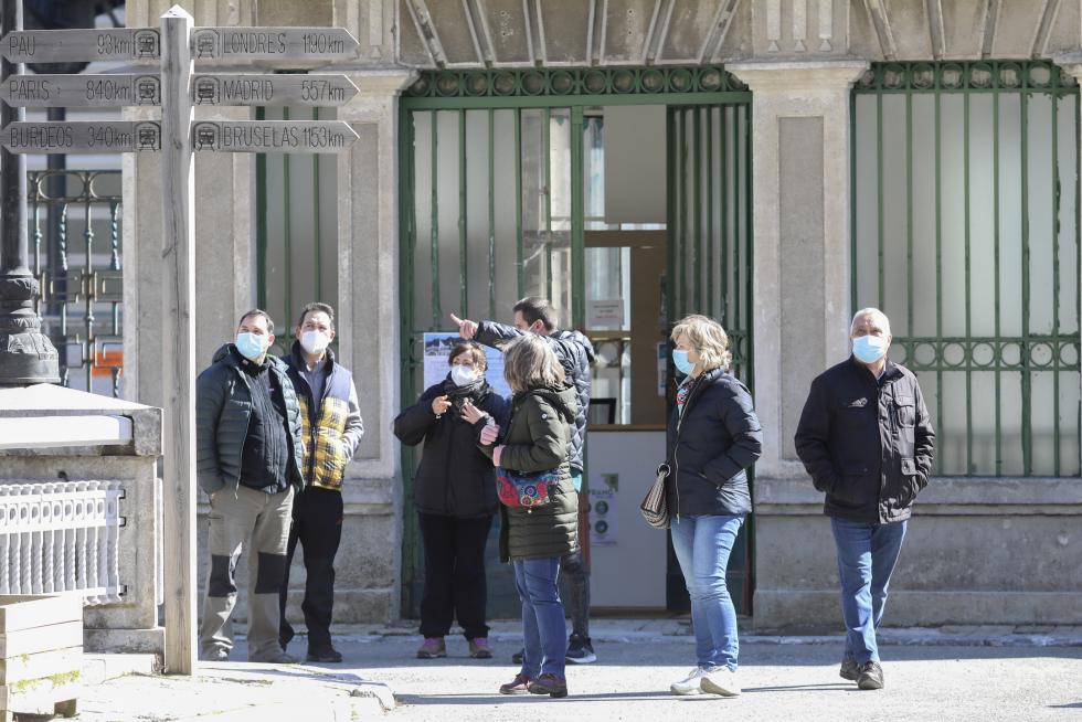 Turistas en Canfranc