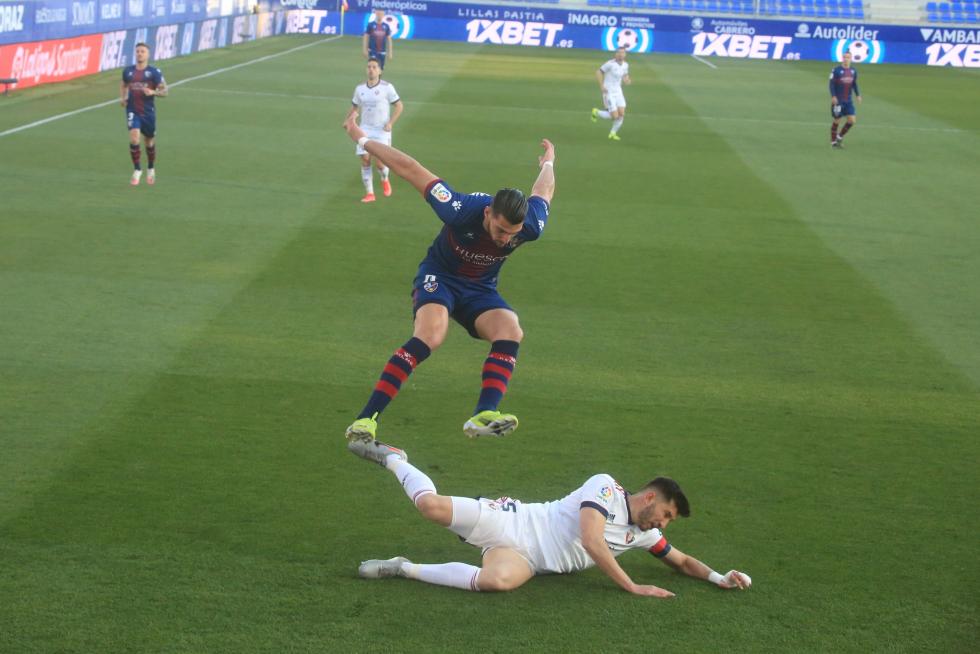 El partido Huesca-Osasuna, foto a foto.