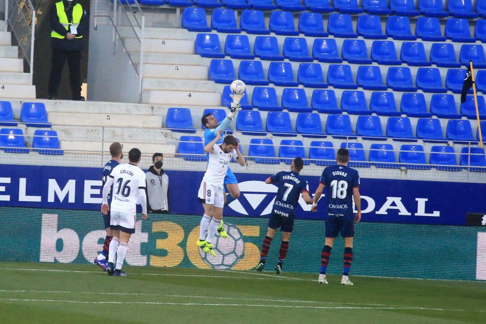 El partido Huesca-Osasuna, foto a foto.