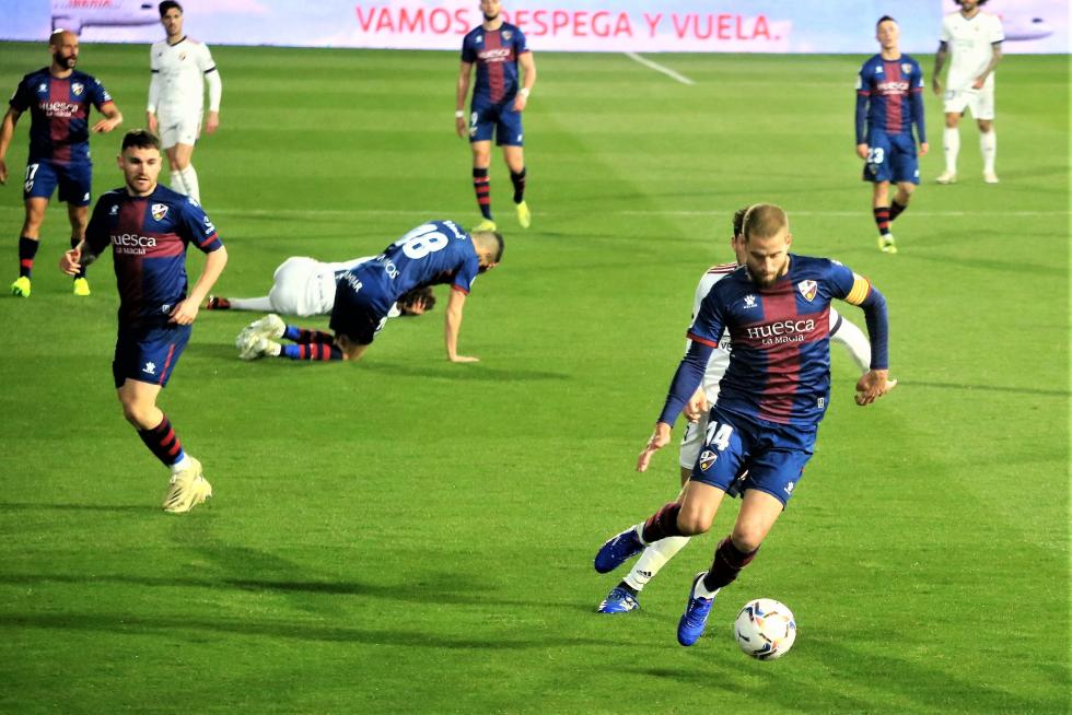 El partido Huesca-Osasuna, foto a foto.