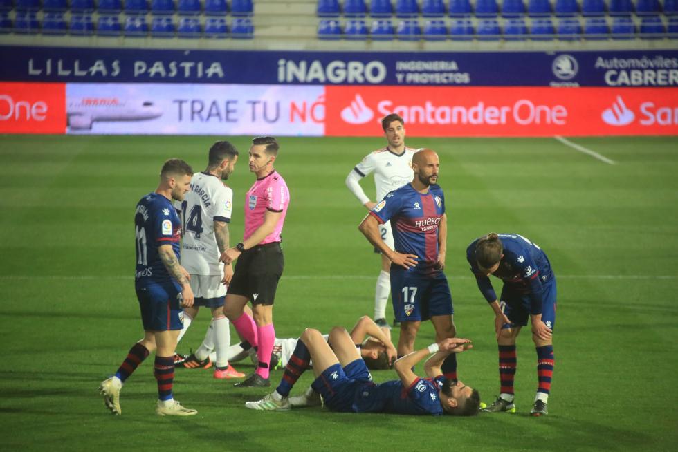 El partido Huesca-Osasuna, foto a foto.