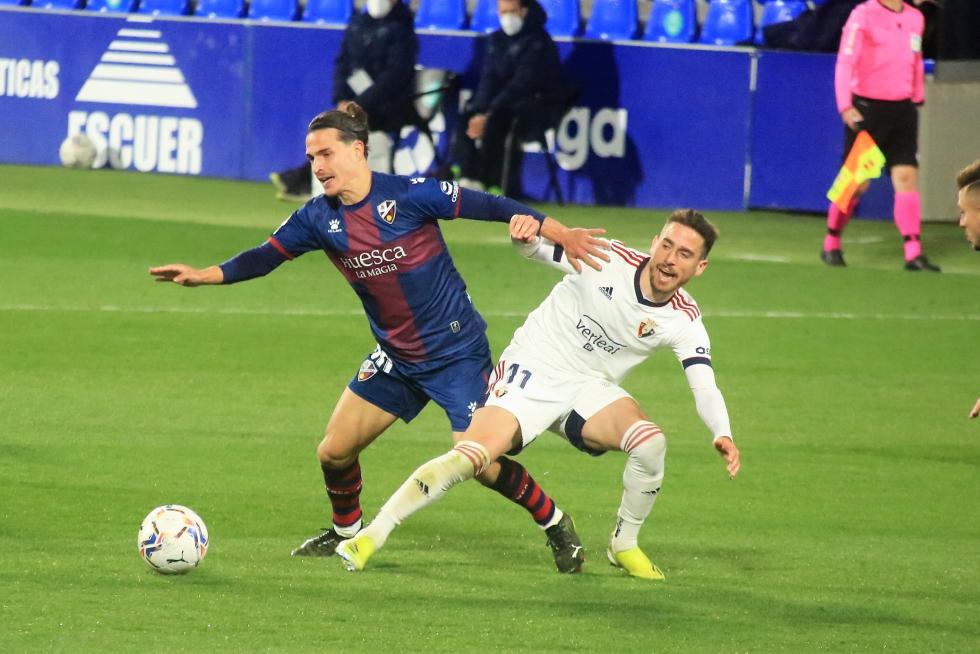 El partido Huesca-Osasuna, foto a foto.