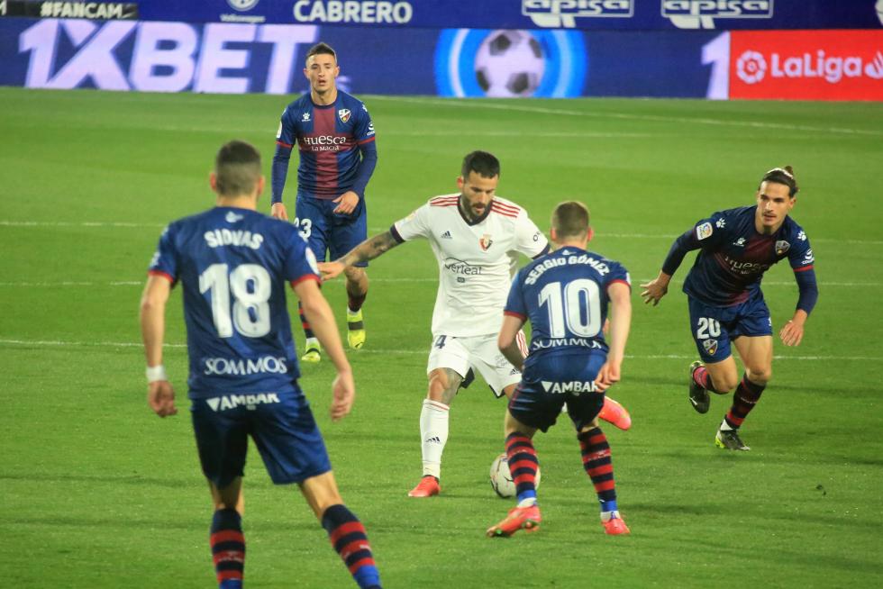 El partido Huesca-Osasuna, foto a foto.