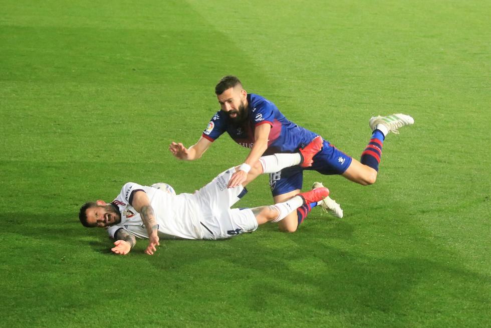 El partido Huesca-Osasuna, foto a foto.