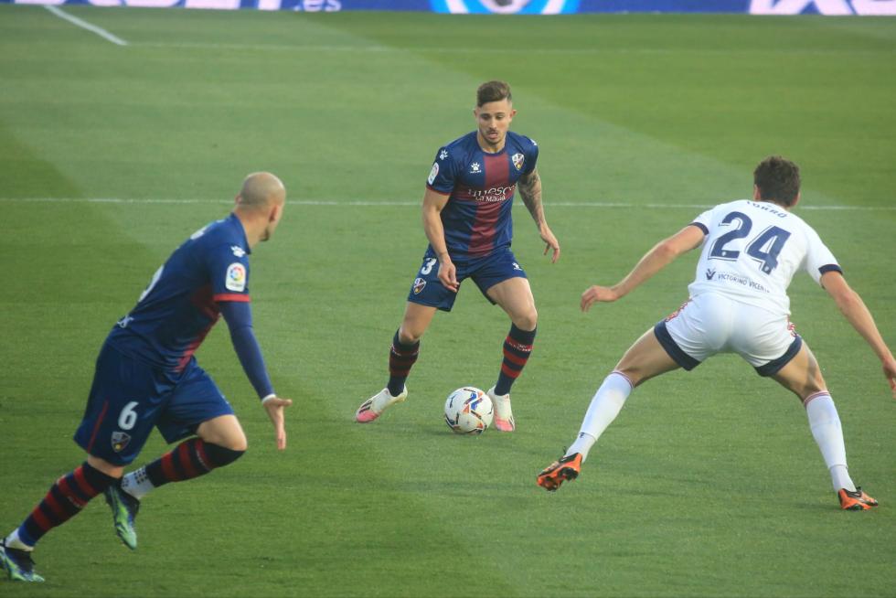 El partido Huesca-Osasuna, foto a foto.