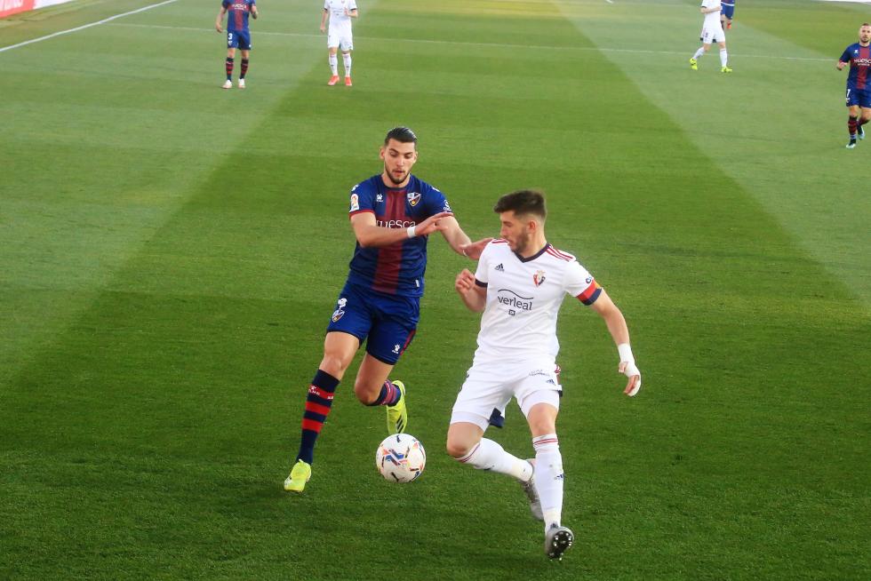 El partido Huesca-Osasuna, foto a foto.