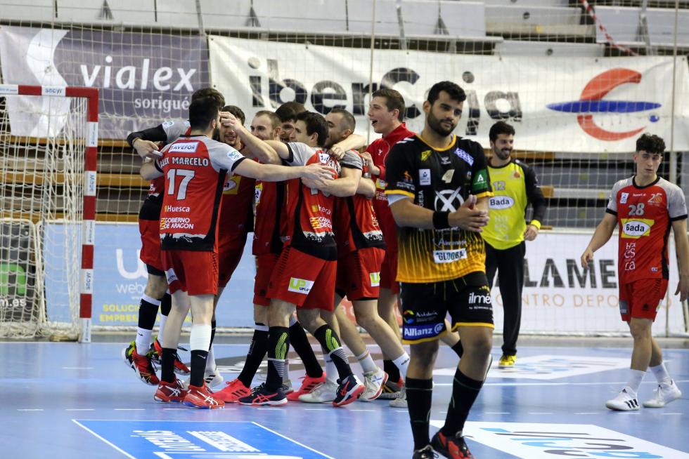 Balonmano. Bada Huesca-Puente Genil FOTO `pablo segura 3 -4 - 21