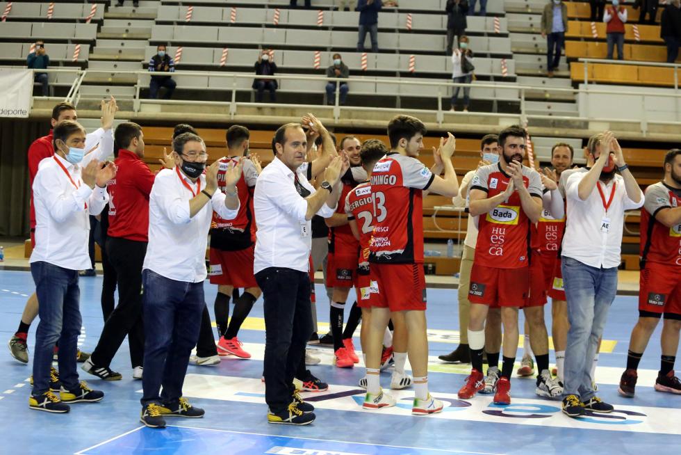 Balonmano. Bada Huesca-Puente Genil FOTO `pablo segura 3 -4 - 21