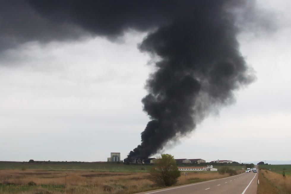 Incendio de una nave avícola en Grañén.