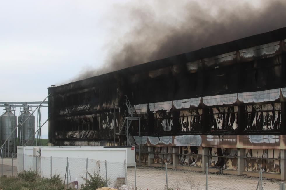 Incendio de una nave avícola en Grañén.
