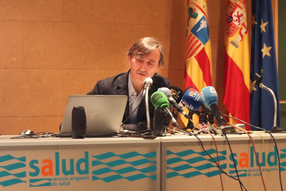 La consejera de Sanidad, Sira Repollés, ha visitado el Hospital San Jorge de Huesca.