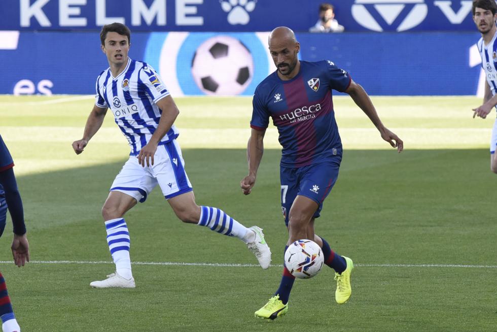 Partido disputado en El Alcoraz.