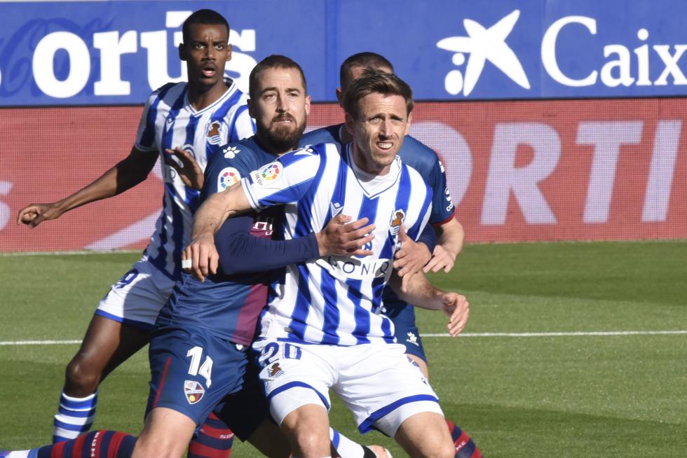 Partido disputado en El Alcoraz.