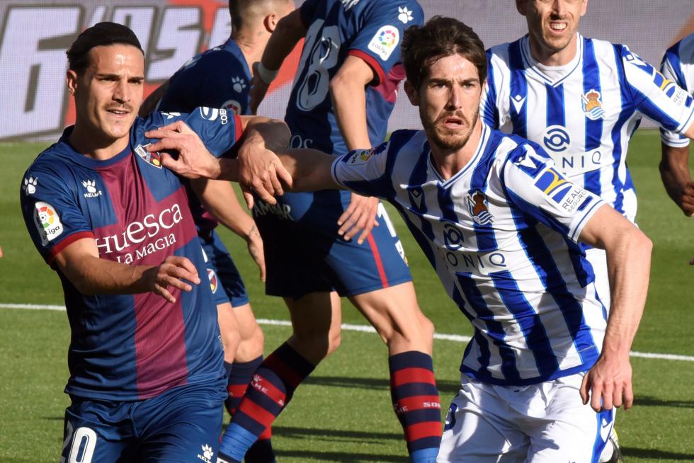 Partido disputado en El Alcoraz.