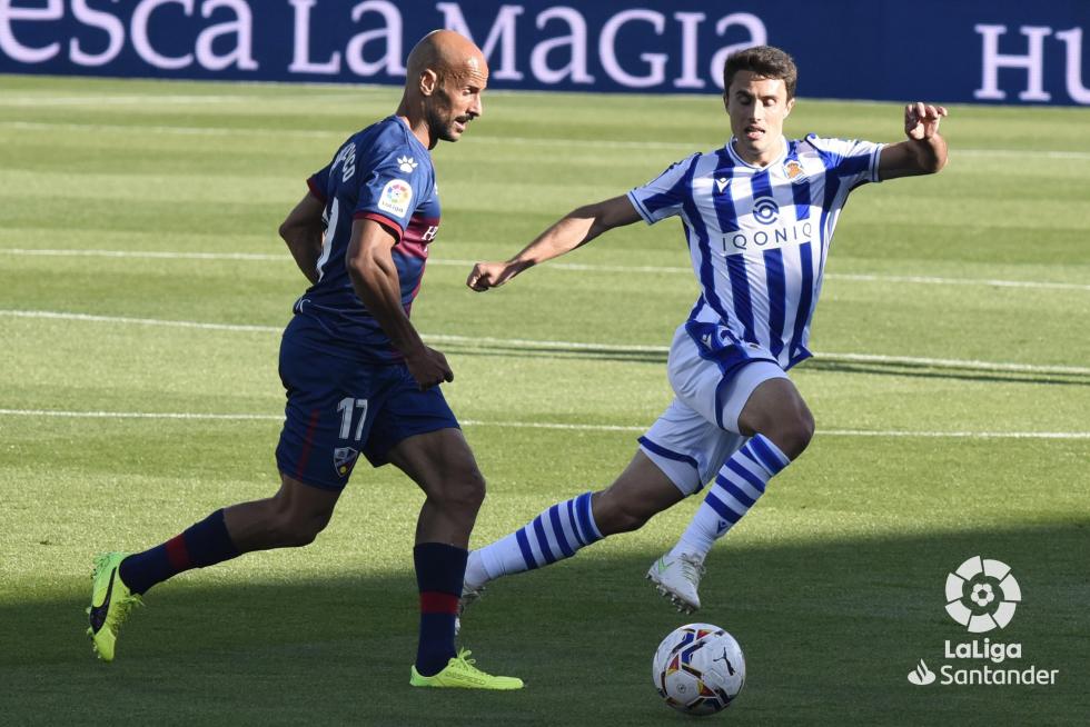 Partido disputado en El Alcoraz.
