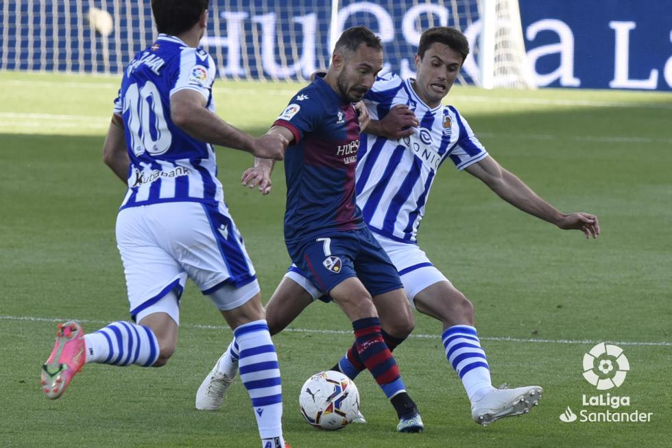 Partido disputado en El Alcoraz.