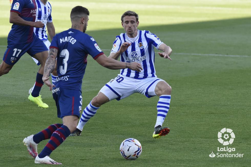 Partido disputado en El Alcoraz.