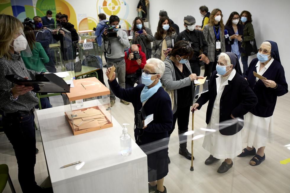 Largas colas y una alta participación en este 4M