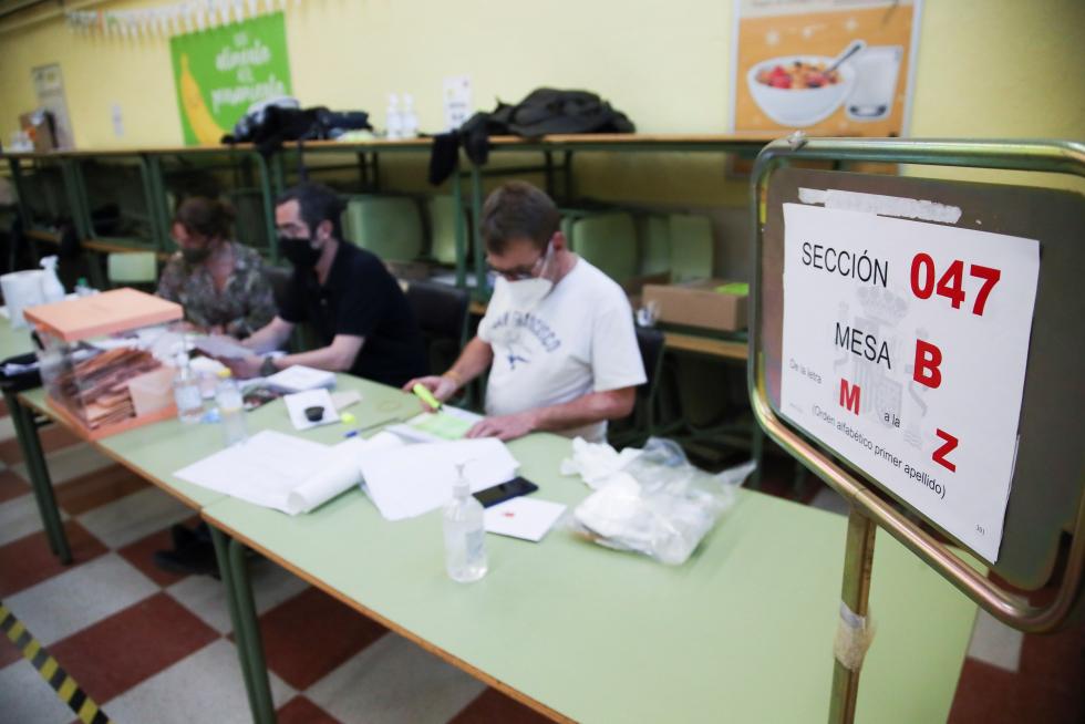Largas colas y una alta participación en este 4M