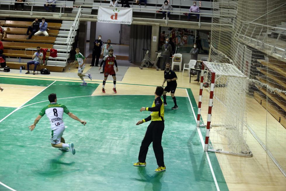 Empate en el Palacio de los Deportes de Huesca.