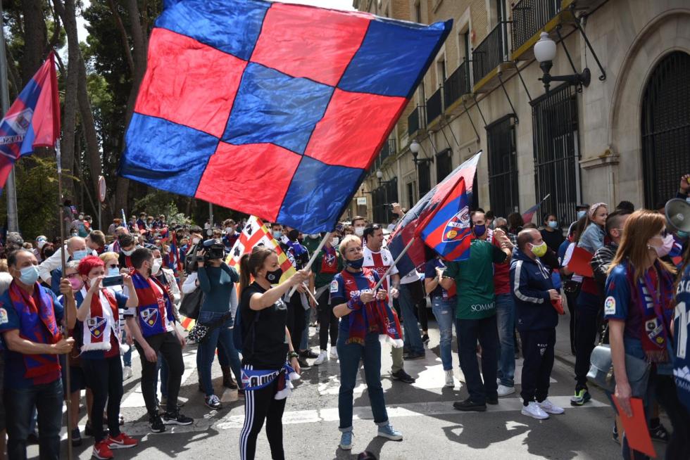 La hinchada azulgrana deja escucha su rugido