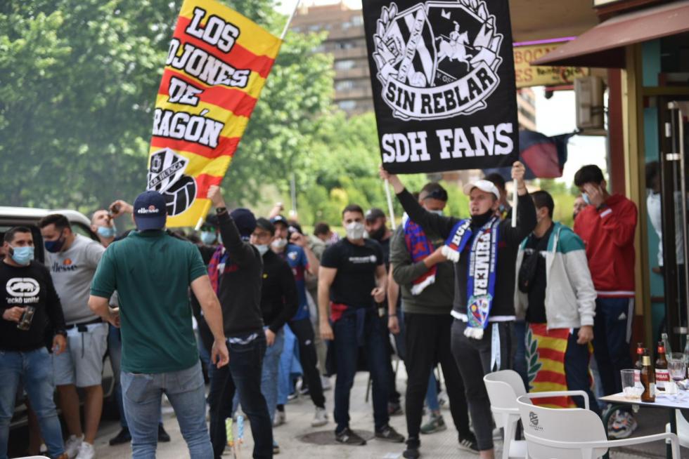 La hinchada de los azulgranas toma las calles.