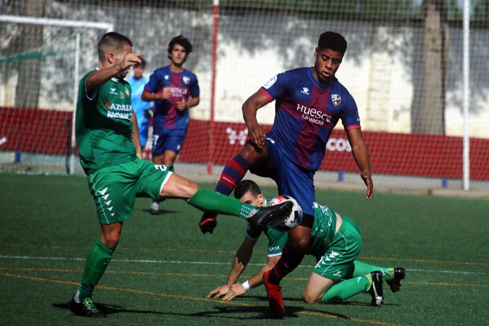 Se desborda la alegría, el equipo oscense ha conseguido su sueño.
