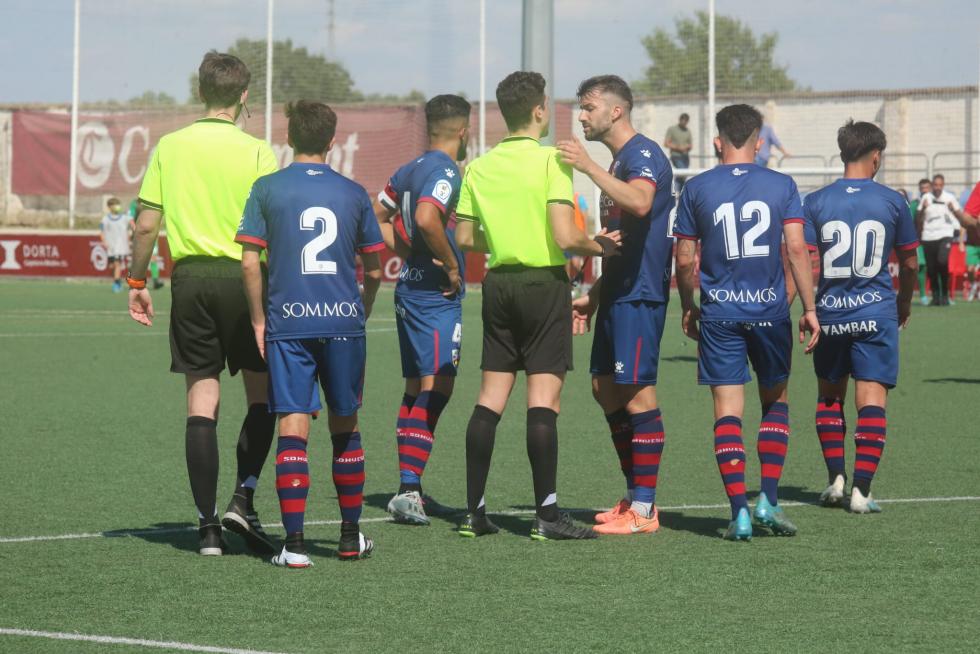 Se desborda la alegría, el equipo oscense ha conseguido su sueño.
