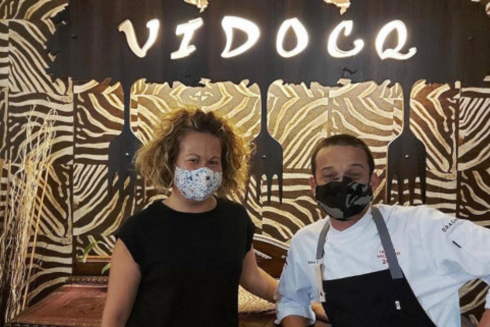 El chef Diego herrero y Amaya Sarasa, propietarios del restaurante Vidocq de Formigal.