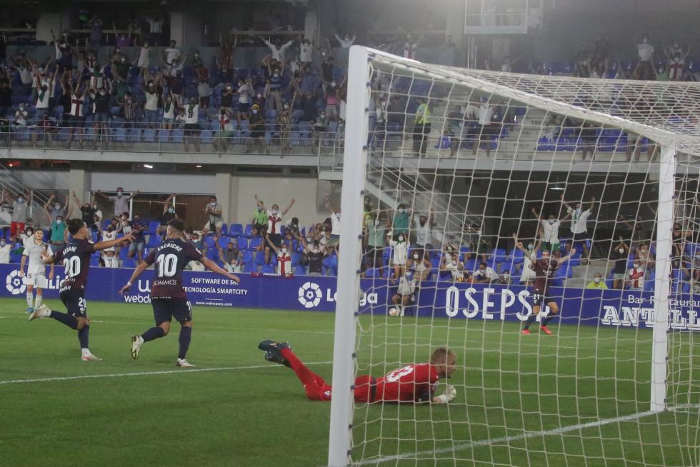 sd Huesca- 2 Eibar 0
13 -8 - 21
foto pablos egura