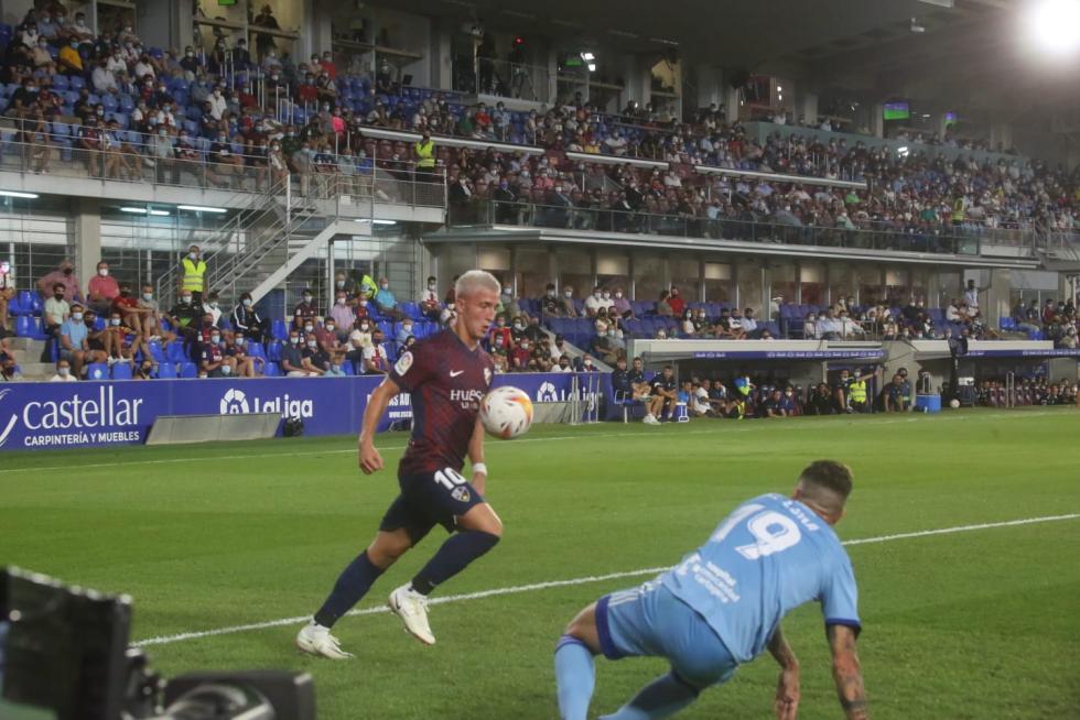 En la primera parte el Huesca ha hecho varias tentativas pero no ha logrado el gol.