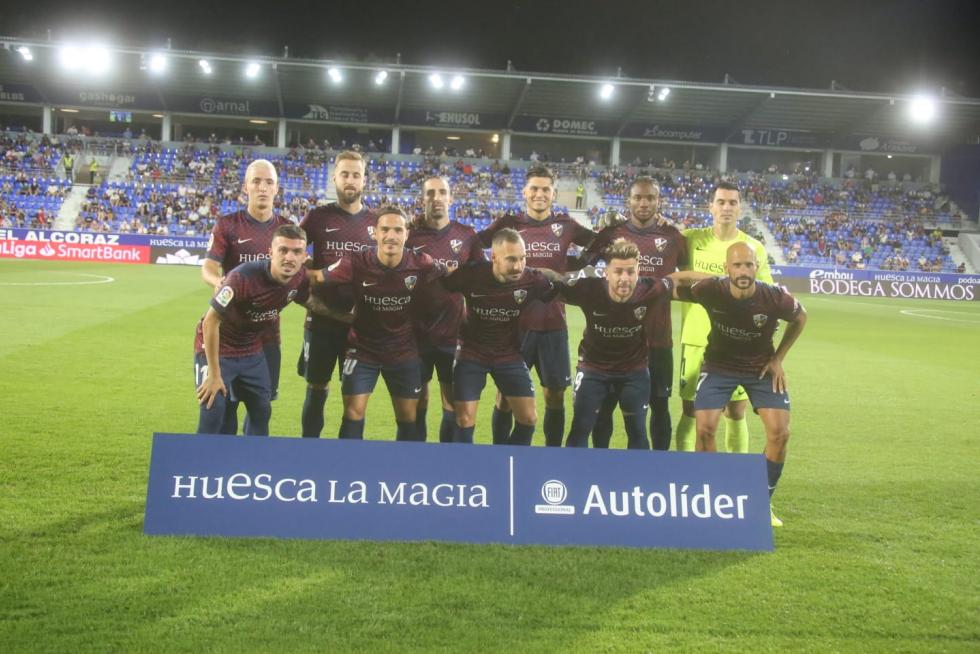 En la primera parte el Huesca ha hecho varias tentativas pero no ha logrado el gol.