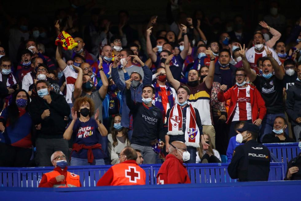 El Huesca se enfrenta al Zaragoza en la Romareda.