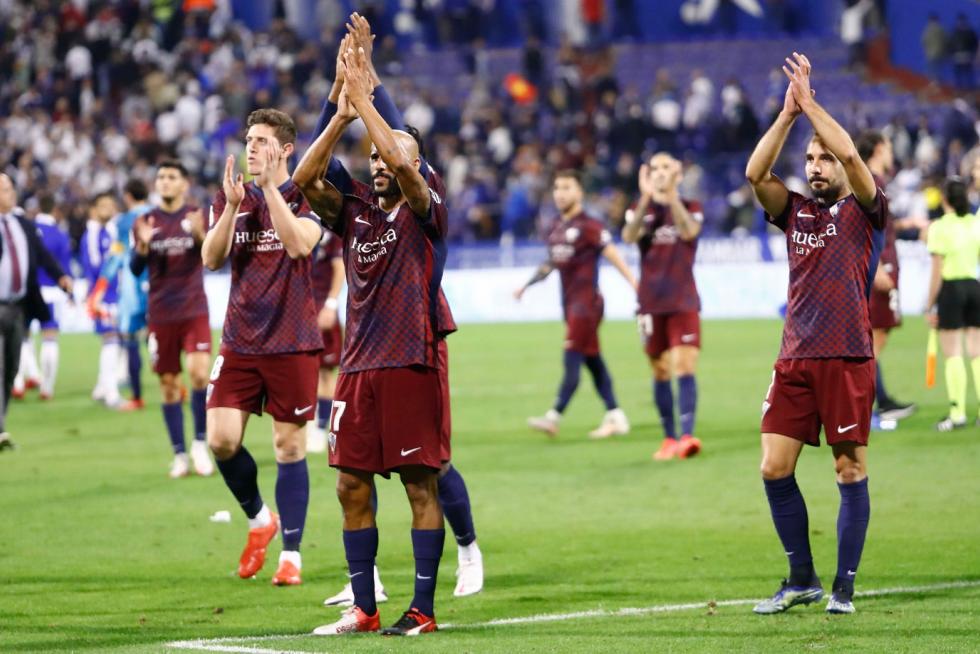 El Huesca se enfrenta al Zaragoza en la Romareda.