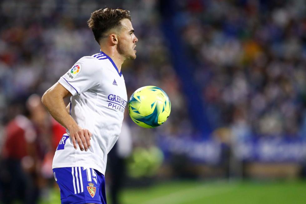 El Huesca se enfrenta al Zaragoza en la Romareda.