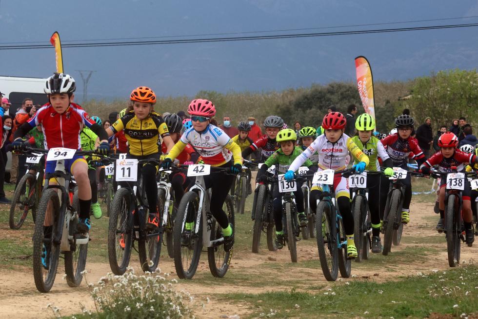 Casi dos centenares y medio de bikers han tomado parte en una gran mañana de ciclismo.