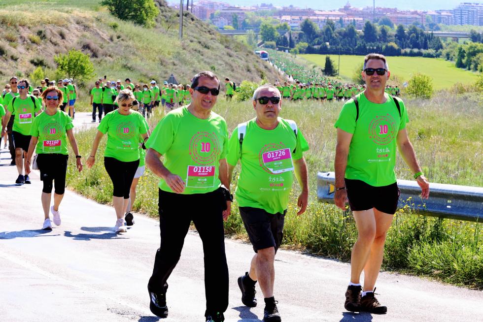 Los "marchosos" recorren los 18 kilómetros de la ruta