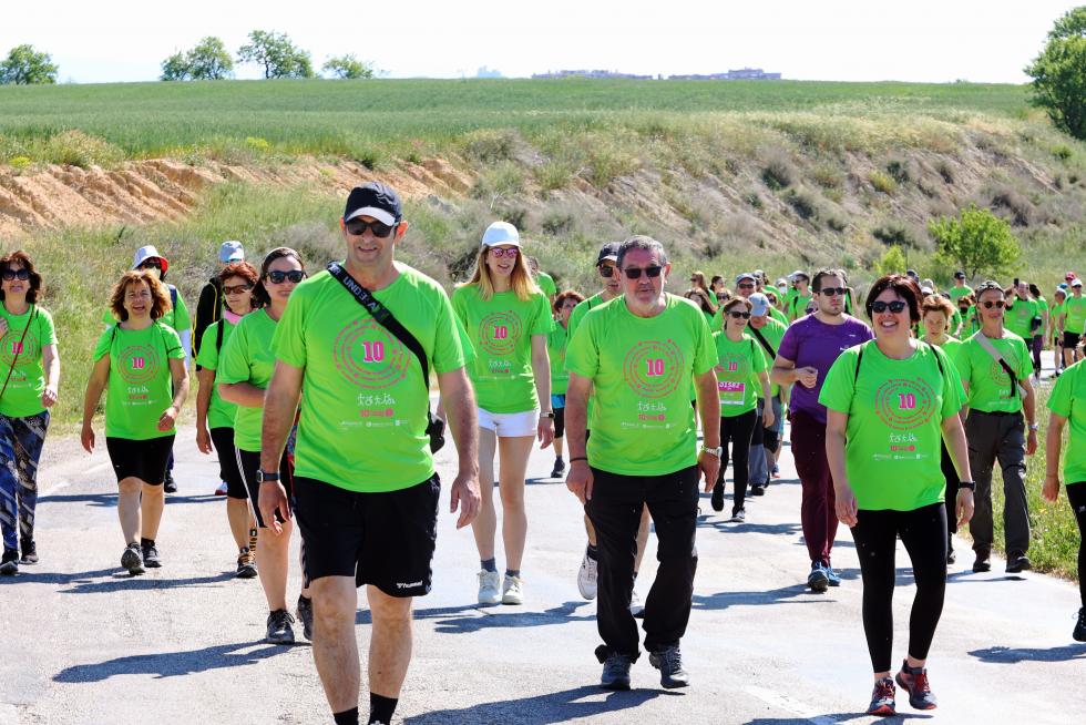 Los "marchosos" recorren los 18 kilómetros de la ruta