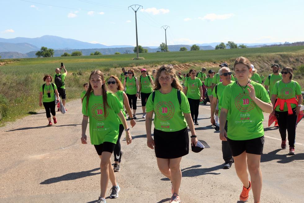 Los "marchosos" recorren los 18 kilómetros de la ruta