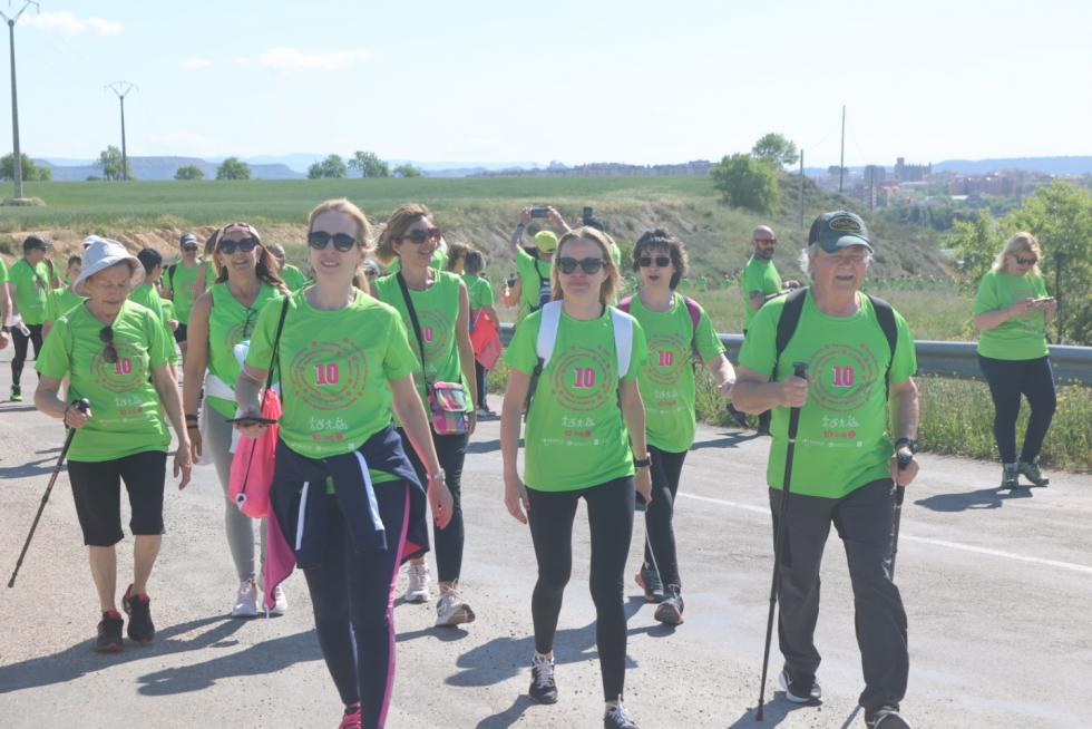 Los "marchosos" recorren los 18 kilómetros de la ruta