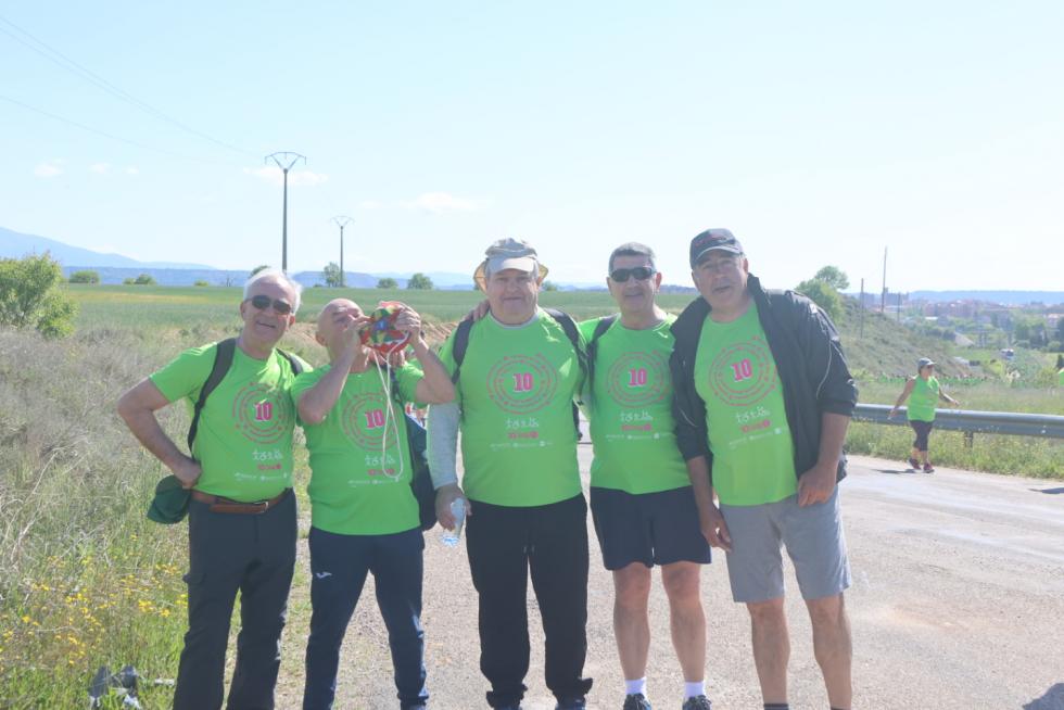 Los "marchosos" recorren los 18 kilómetros de la ruta