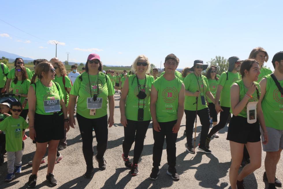 Los "marchosos" recorren los 18 kilómetros de la ruta