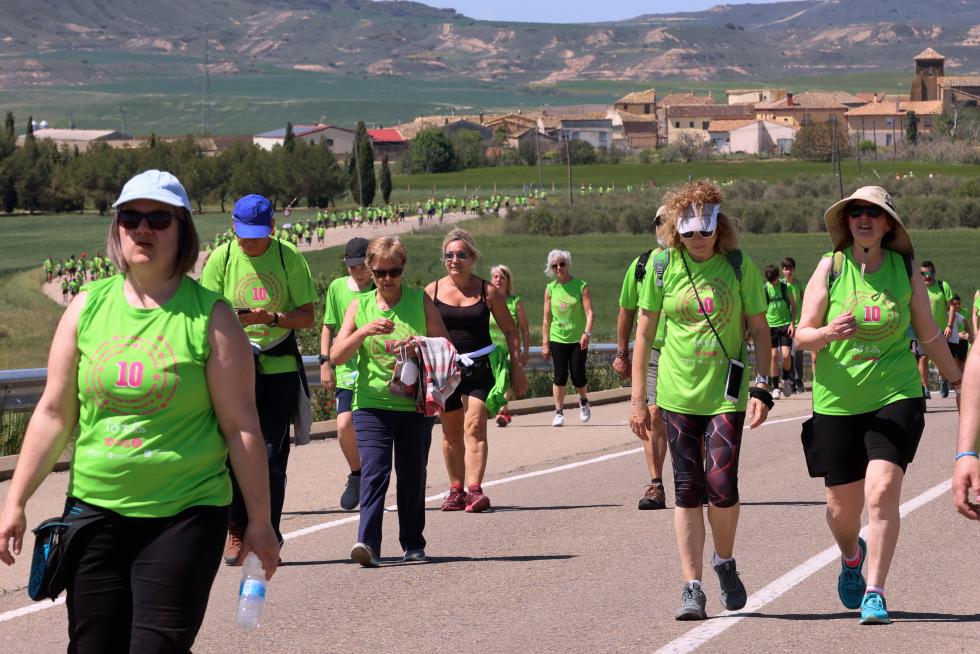 Los "marchosos" recorren los 18 kilómetros de la ruta