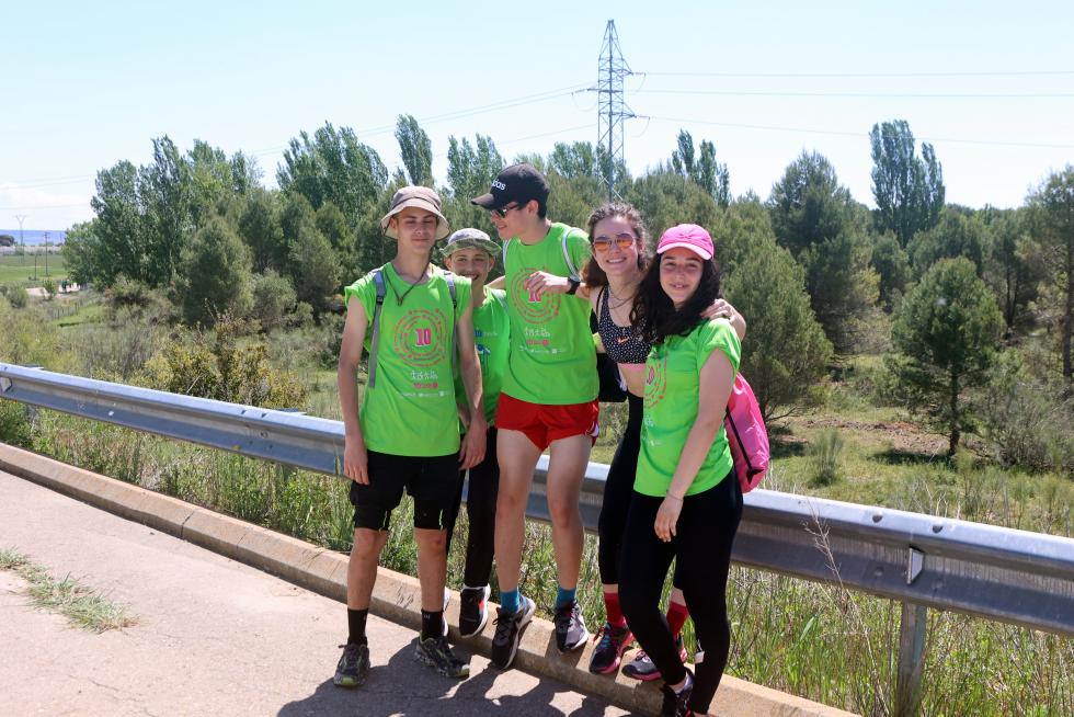 Los "marchosos" recorren los 18 kilómetros de la ruta