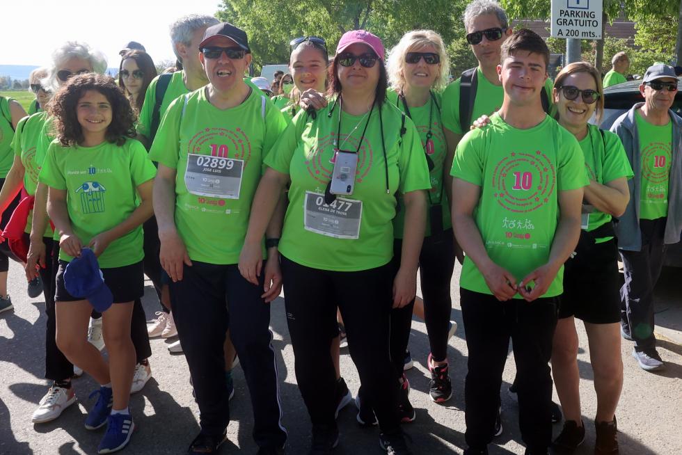 Los "marchosos" recorren los 18 kilómetros de la ruta