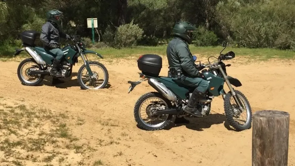 Imagen de archivo de dos agentes de la Guardia Civil en moto.