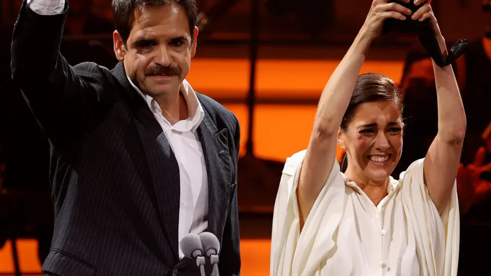 Jorge Usón y Carmen Barrantes han celebrado el premio.