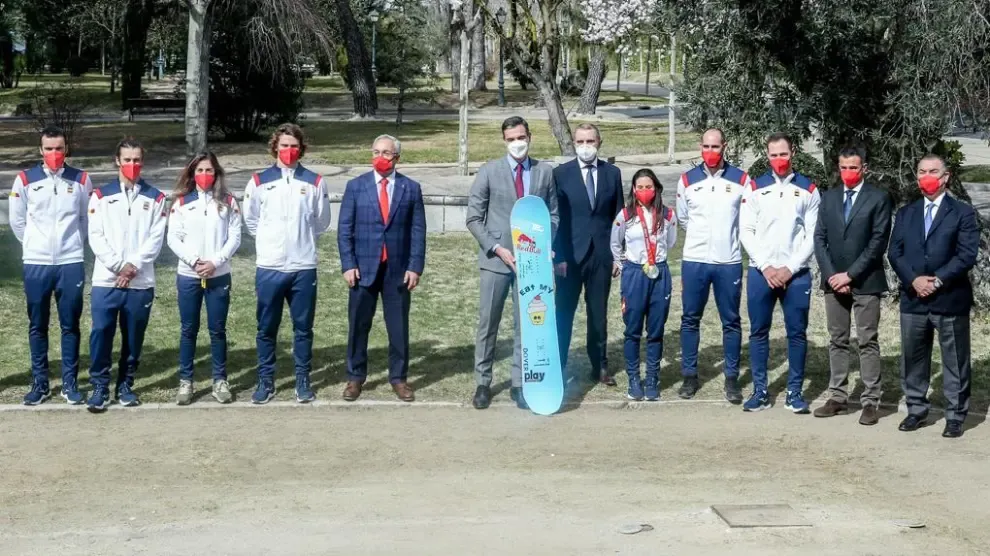 El presidente del Gobierno, Pedro Sánchez, recibe a los deportistas que participaron en los Juegos Olímpicos de Invierno Beijing 2022.