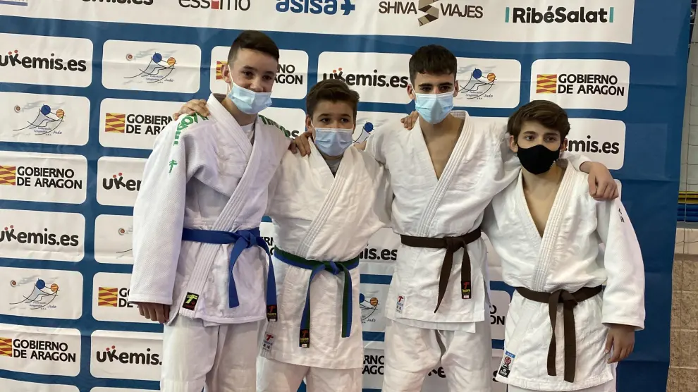 Los cuatro judocas del club Samurai de Huesca