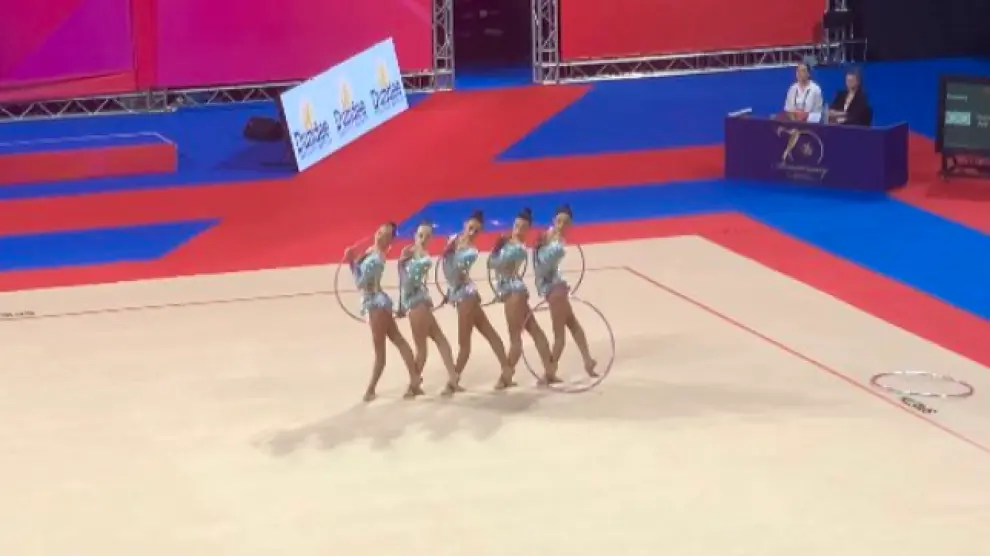 La selección española de gimnasia, en un momento del ejercicio.